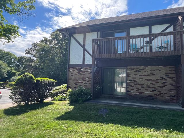66 Bailey Court 66, Middle Island, NY 11953