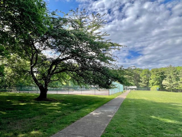 66 Bailey Court 66, Middle Island, NY 11953