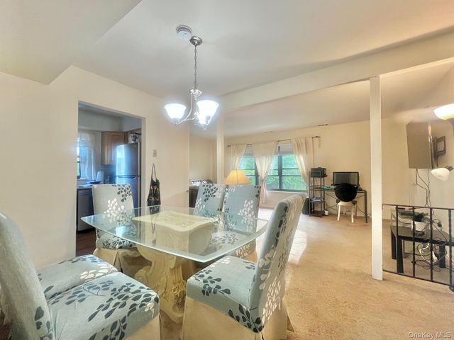 66 Bailey Court 66, Middle Island, NY 11953