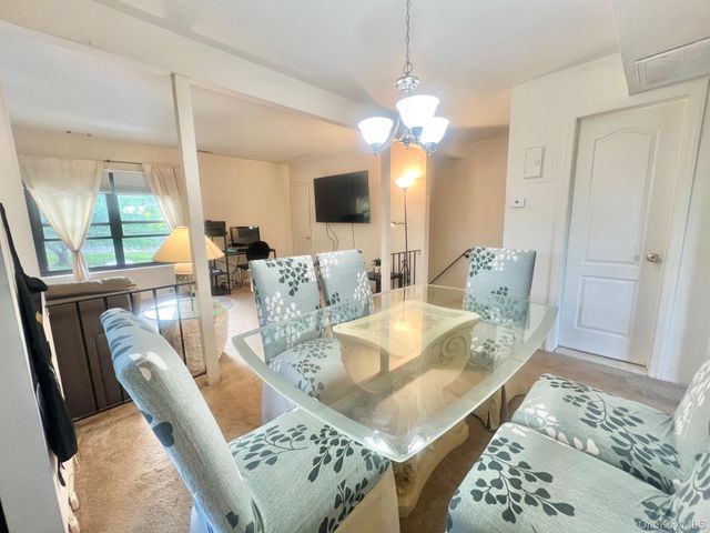 66 Bailey Court 66, Middle Island, NY 11953