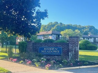66 Bailey Court 66, Middle Island, NY 11953