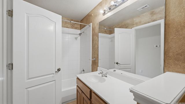622 MAGDALENA LN, New Braunfels, TX 78132