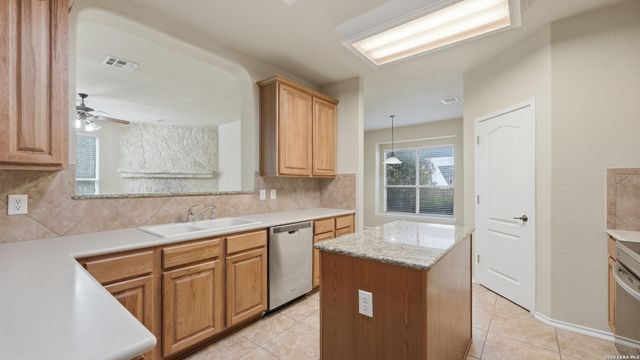 622 MAGDALENA LN, New Braunfels, TX 78132