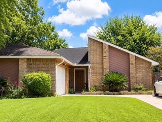 6511 La Violetta Drive, Houston, TX 77083