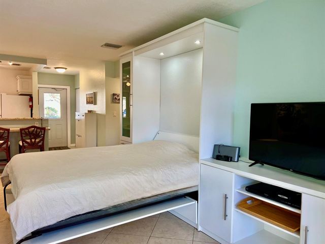 5151 W Oakland Park Boulevard 110, Lauderdale Lakes, FL 33313