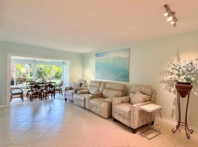 5151 W Oakland Park Boulevard 110, Lauderdale Lakes, FL 33313