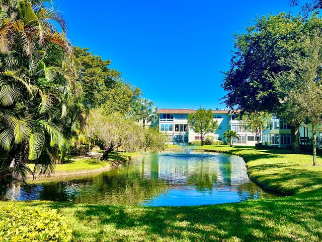 5151 W Oakland Park Boulevard 110, Lauderdale Lakes, FL 33313