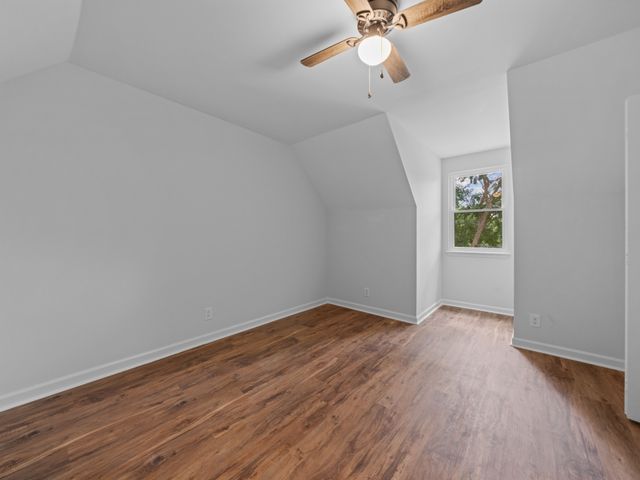 210 Mark Spitz Dr, Clarksville, TN 37042