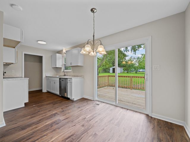 210 Mark Spitz Dr, Clarksville, TN 37042