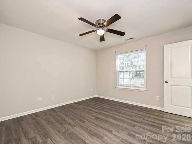 1225 Eagles Landing Drive, Charlotte, NC 28214