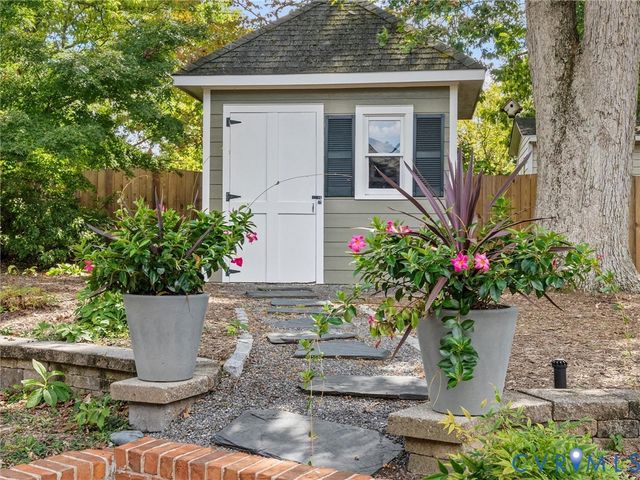 7723 Stuart Hall Rd, Henrico, VA 23229