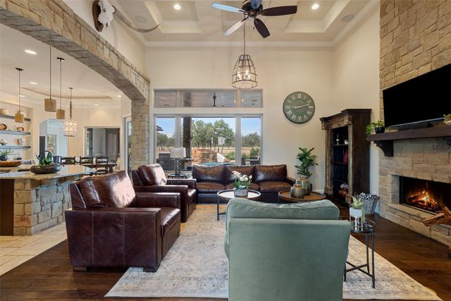 2700 County Road 282 RD, Leander, TX 78641