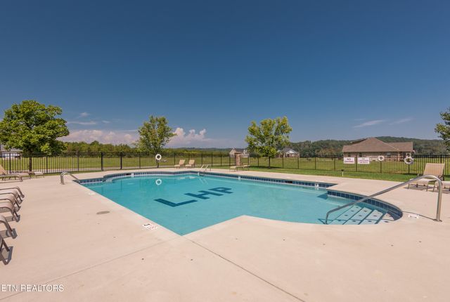 703 Charleston Lgt, Loudon, TN 37774