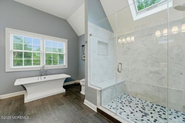 10 Red Hill Road, Middletown, NJ 07748