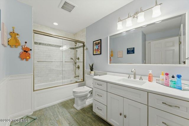 10 Red Hill Road, Middletown, NJ 07748