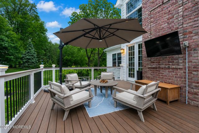 10 Red Hill Road, Middletown, NJ 07748