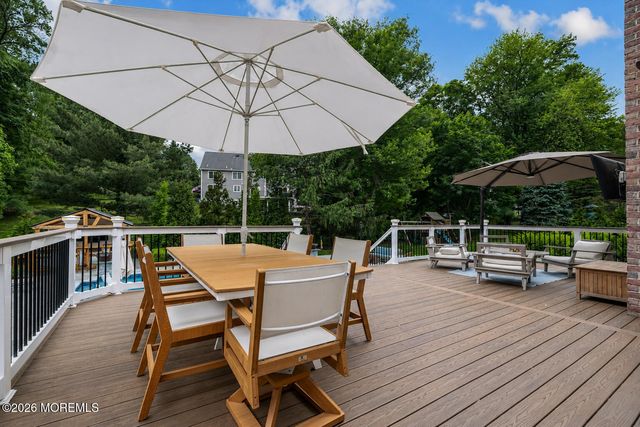 10 Red Hill Road, Middletown, NJ 07748