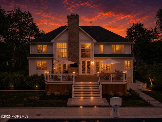 10 Red Hill Road, Middletown, NJ 07748
