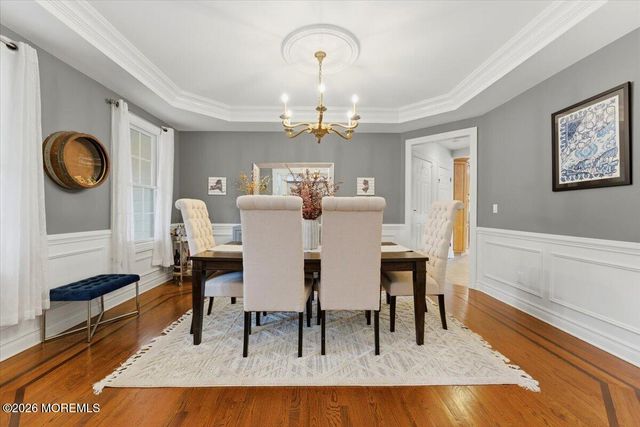 10 Red Hill Road, Middletown, NJ 07748