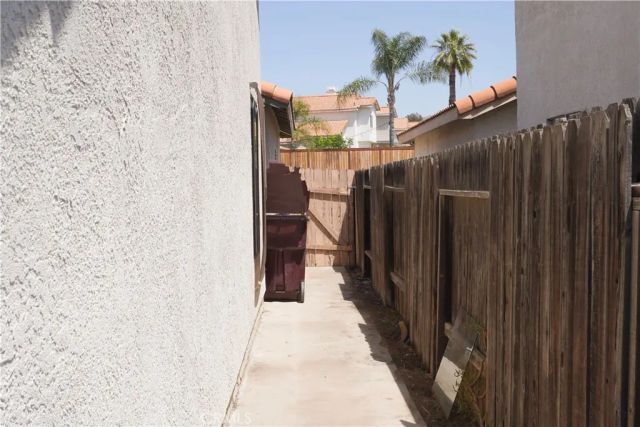 23571 Tarara, Moreno Valley, CA 92557