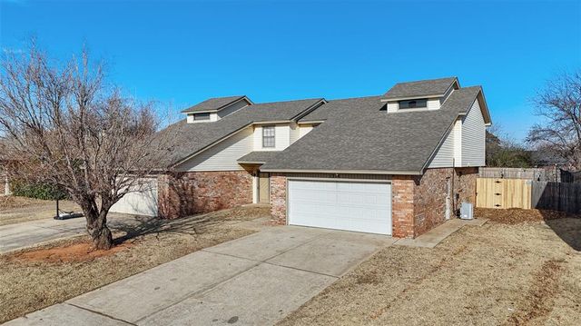 1312 Summerton Place, Yukon, OK 73099