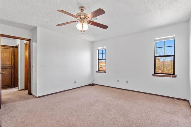 1312 Summerton Place, Yukon, OK 73099