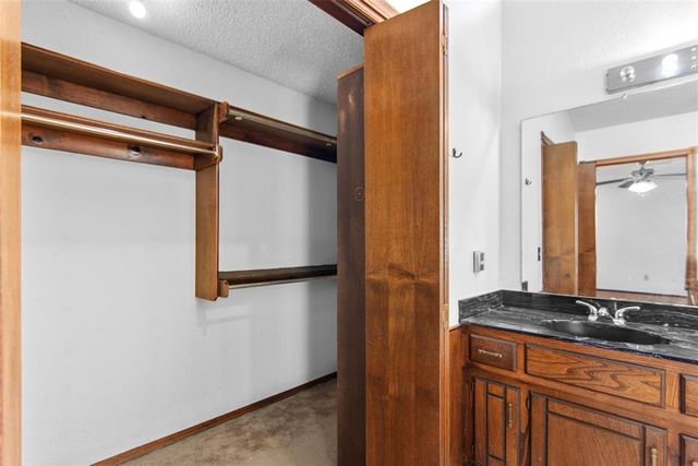 1312 Summerton Place, Yukon, OK 73099