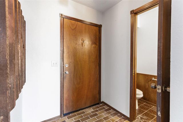 1312 Summerton Place, Yukon, OK 73099