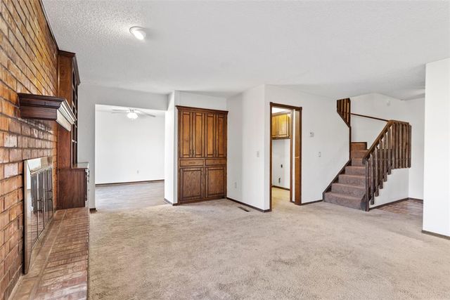 1312 Summerton Place, Yukon, OK 73099