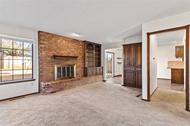 1312 Summerton Place, Yukon, OK 73099