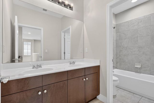 1609 NW Cataluna Circle, Port St. Lucie, FL 34986