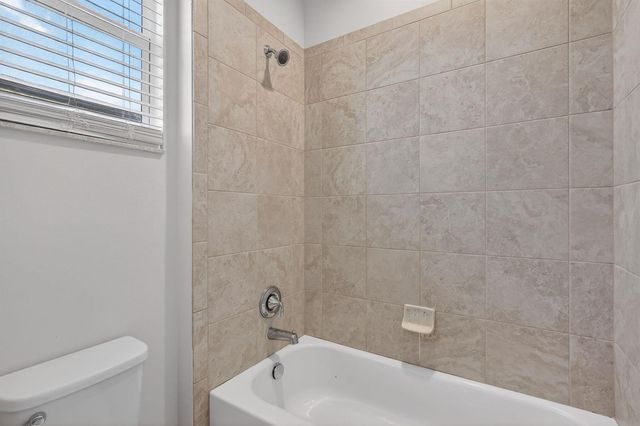 1609 NW Cataluna Circle, Port St. Lucie, FL 34986
