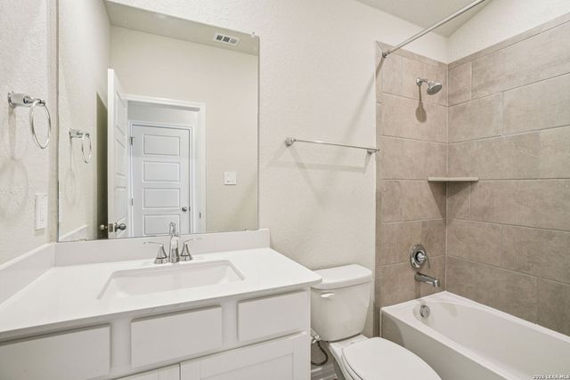 2906 Clemente Way, Converse, TX 78109