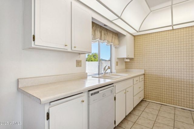 10608 W GULF HILLS Drive, Sun City, AZ 85351