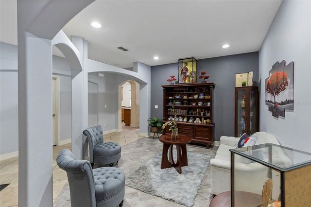 1945 ABBEY RIDGE DRIVE, Dover, FL 33527