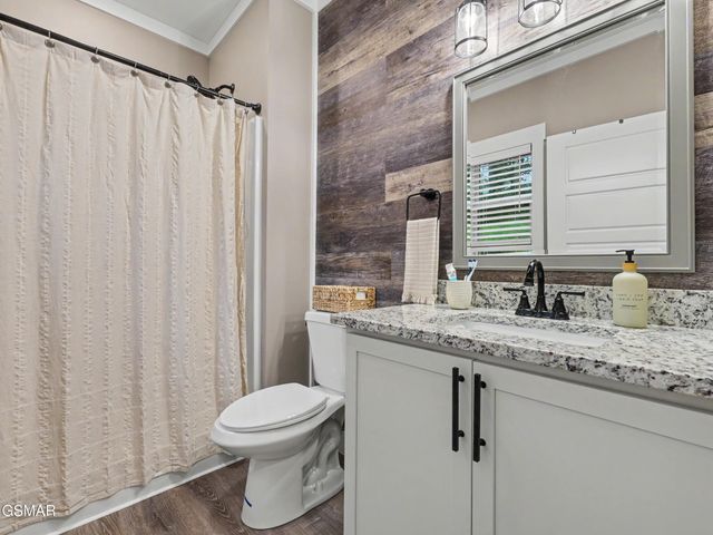 2068 Highpoint Lane, Sevierville, TN 37876