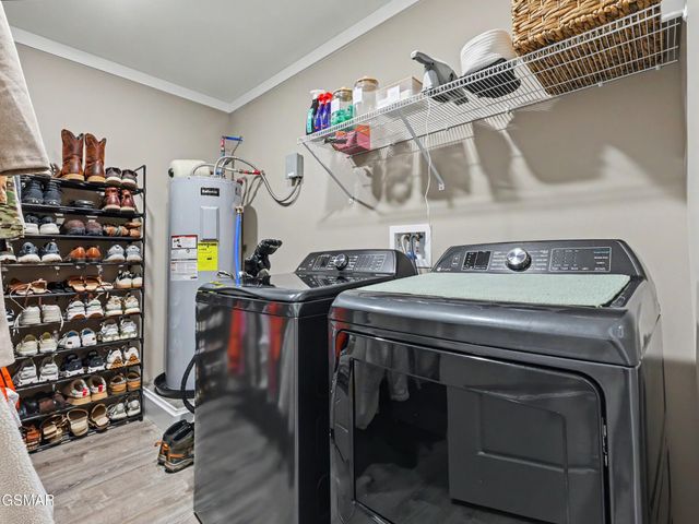 2068 Highpoint Lane, Sevierville, TN 37876
