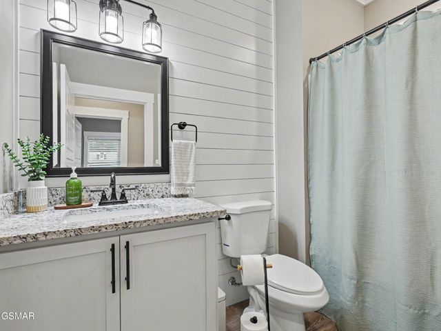 2068 Highpoint Lane, Sevierville, TN 37876