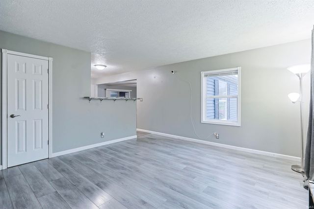 2122 N Elmer Street, South Bend, IN 46628