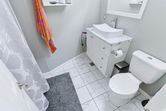 2122 N Elmer Street, South Bend, IN 46628