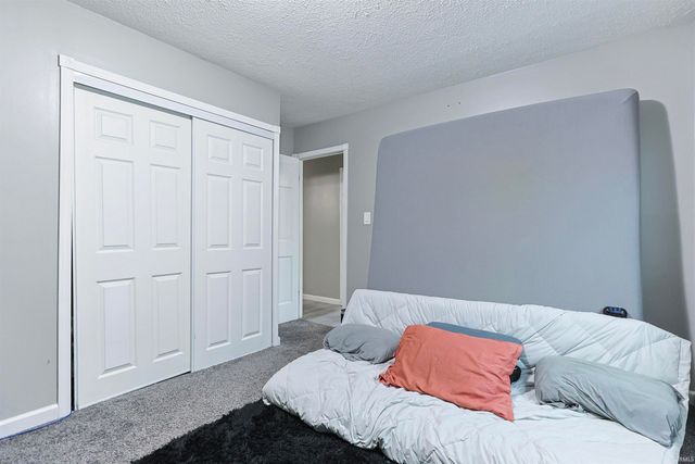 2122 N Elmer Street, South Bend, IN 46628