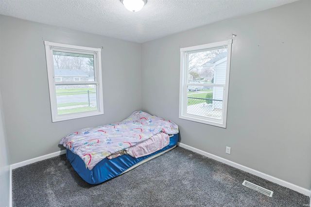 2122 N Elmer Street, South Bend, IN 46628