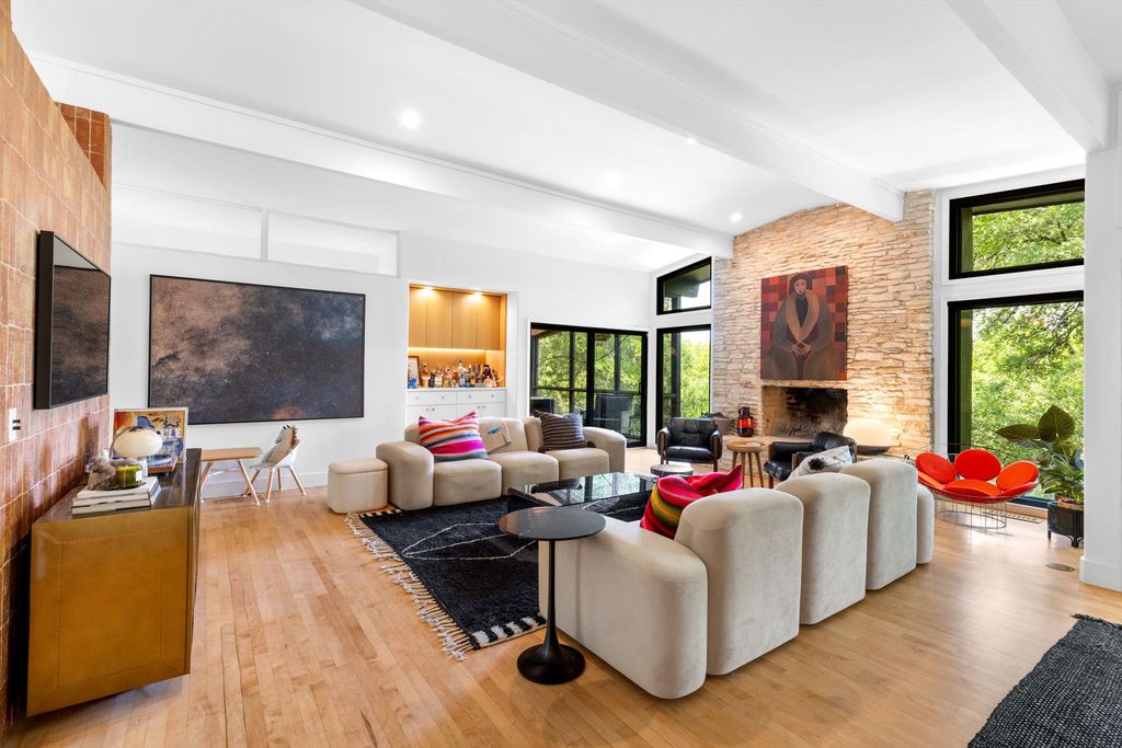 1805 Brookhaven DR, Austin, TX 78704