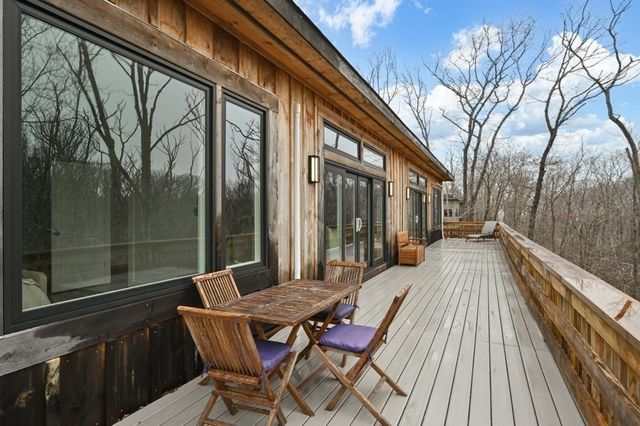 22 Woodbury St, Gloucester, MA 01930