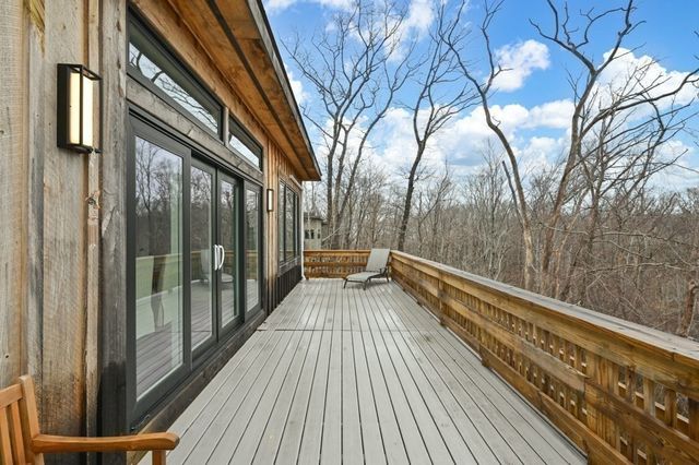 22 Woodbury St, Gloucester, MA 01930