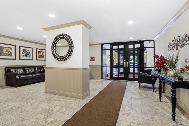 80 E Hartsdale Avenue 101, Hartsdale, NY 10530