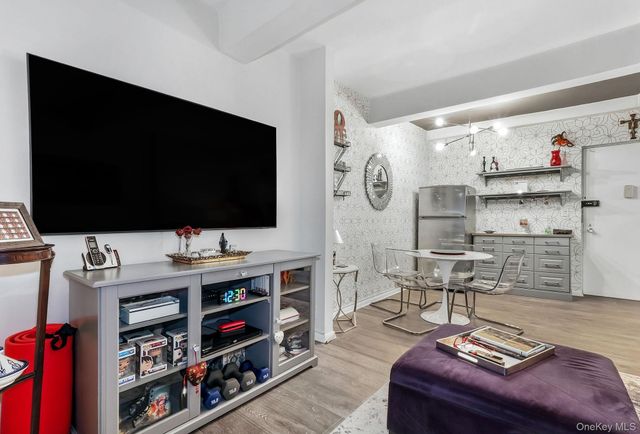 80 E Hartsdale Avenue 101, Hartsdale, NY 10530