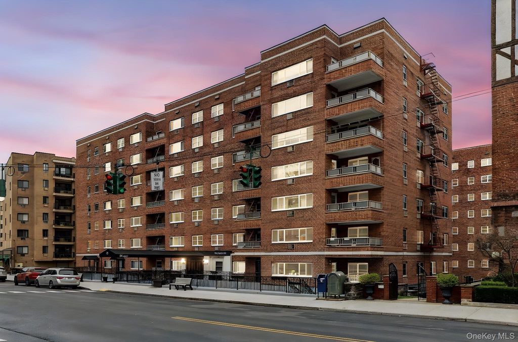 80 E Hartsdale Avenue 101, Hartsdale, NY 10530