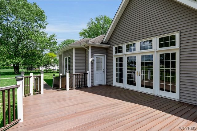 1298 Como Park Boulevard, Cheektowaga, NY 14043