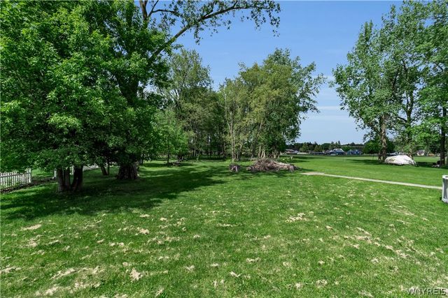 1298 Como Park Boulevard, Cheektowaga, NY 14043